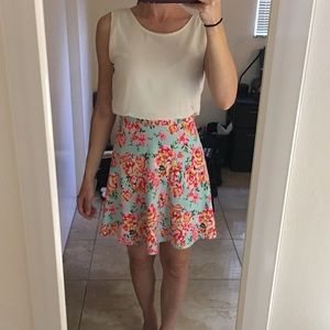 Boutique floral sundress with bow